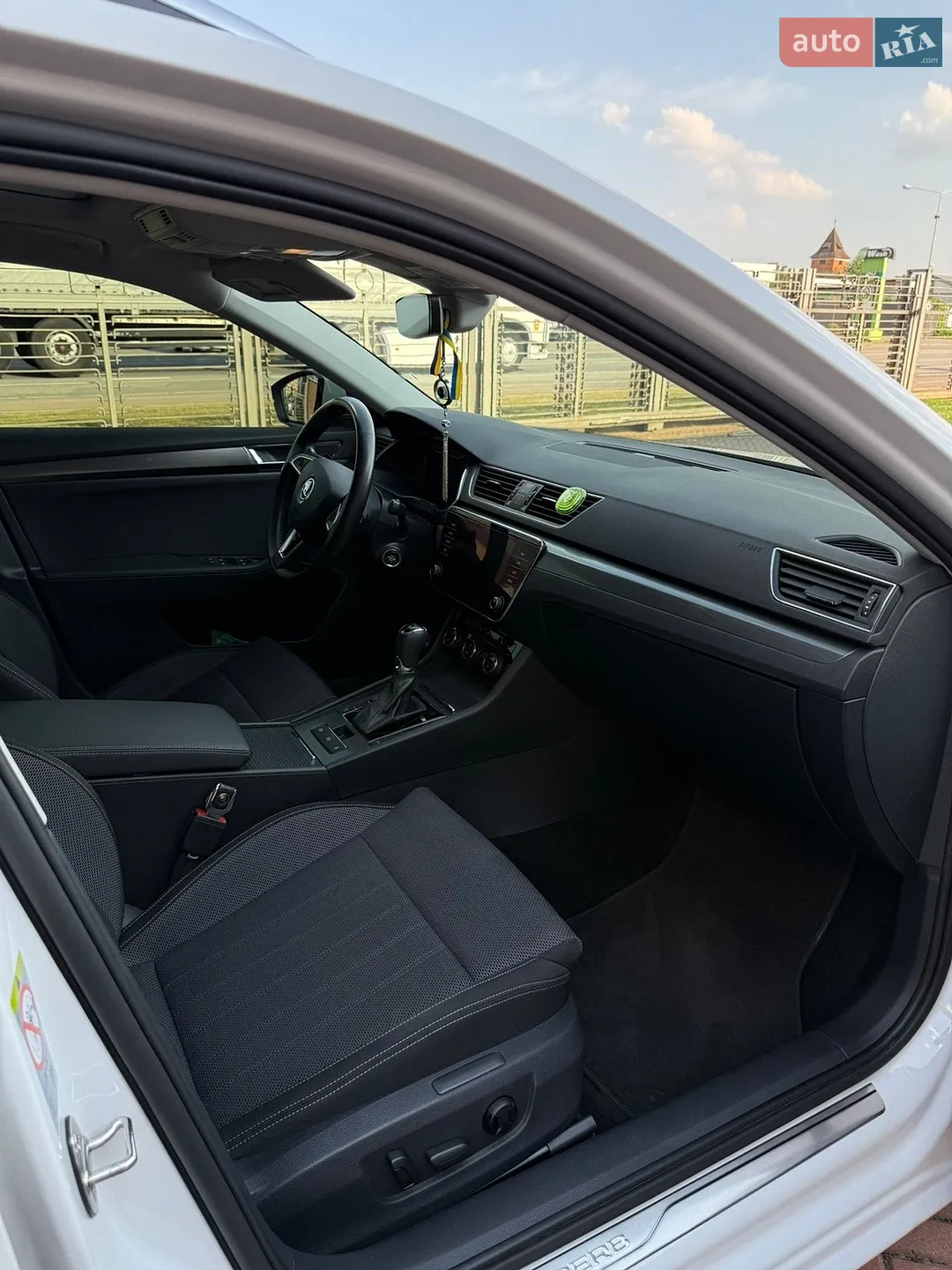 2020 Skoda Superb - мініатюра 20