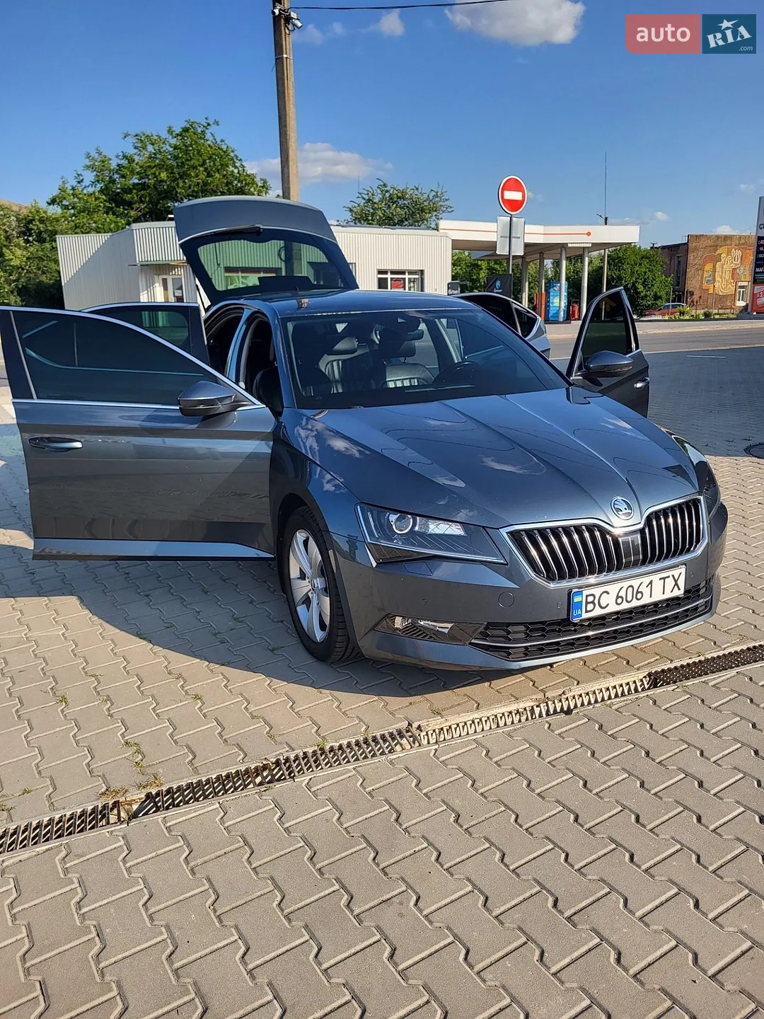 2016 Skoda Superb - мініатюра 8