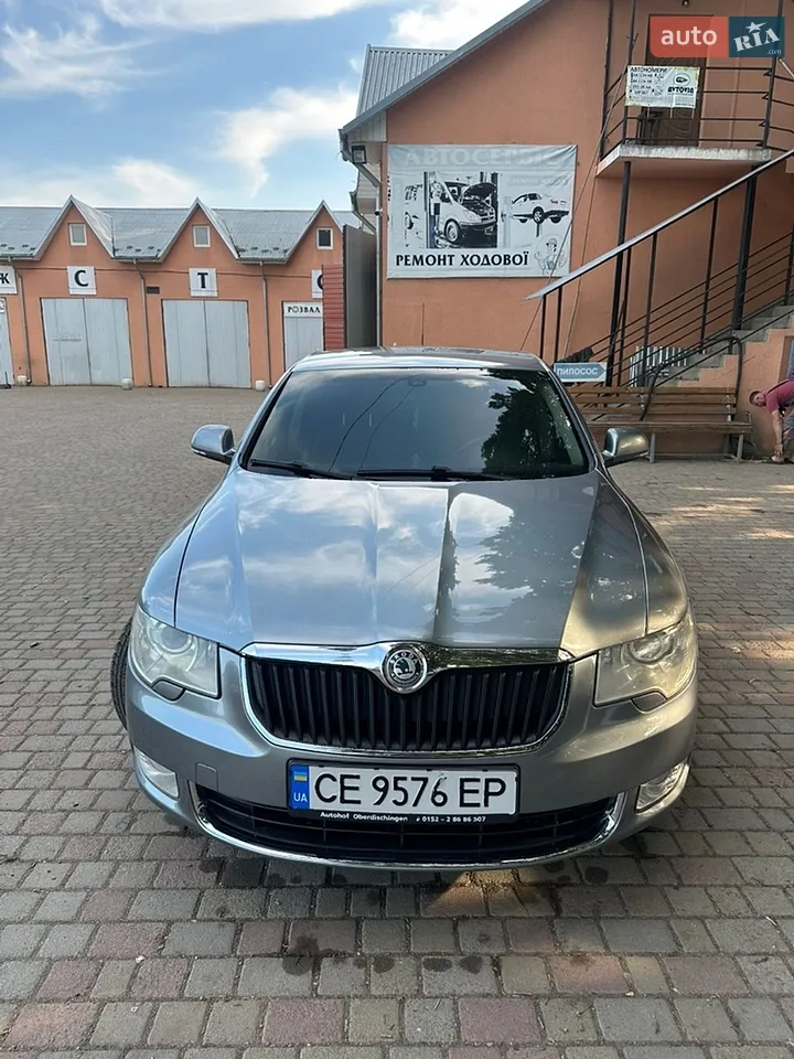 2010 Skoda Superb - мініатюра 18