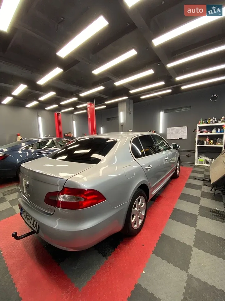 2010 Skoda Superb - мініатюра 26
