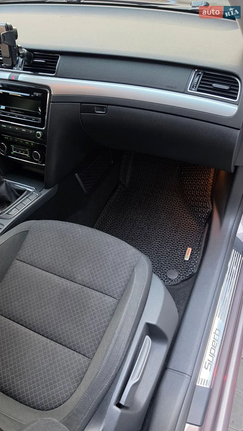 2013 Skoda Superb - мініатюра 11