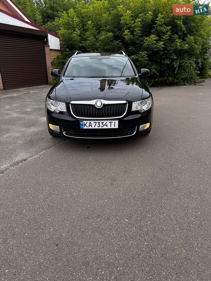 2010 Skoda Superb - мініатюра 18