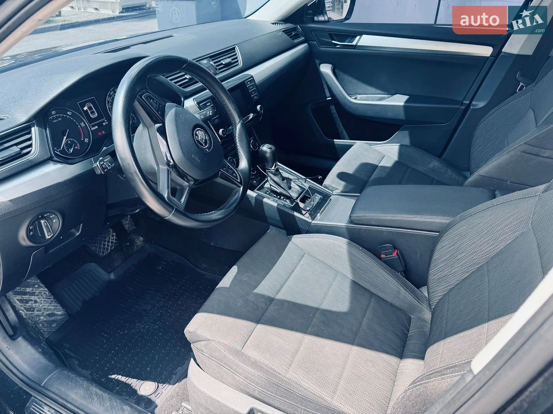 2015 Skoda Superb - мініатюра 7