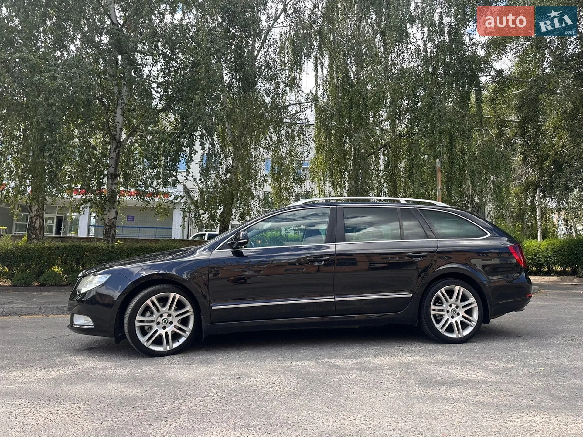 2011 Skoda Superb - мініатюра 7