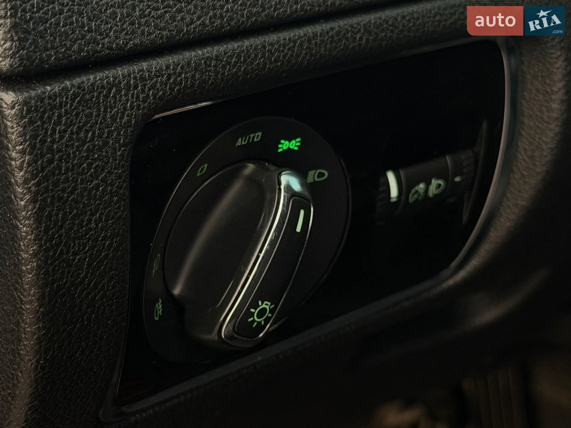 2013 Skoda Superb - мініатюра 20