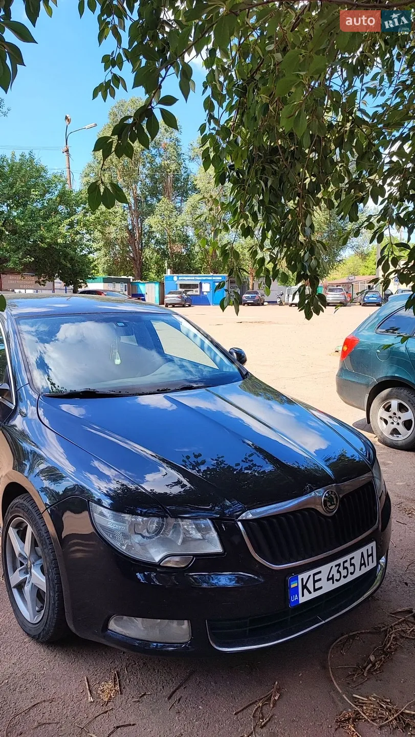 2011 Skoda Superb - мініатюра 3