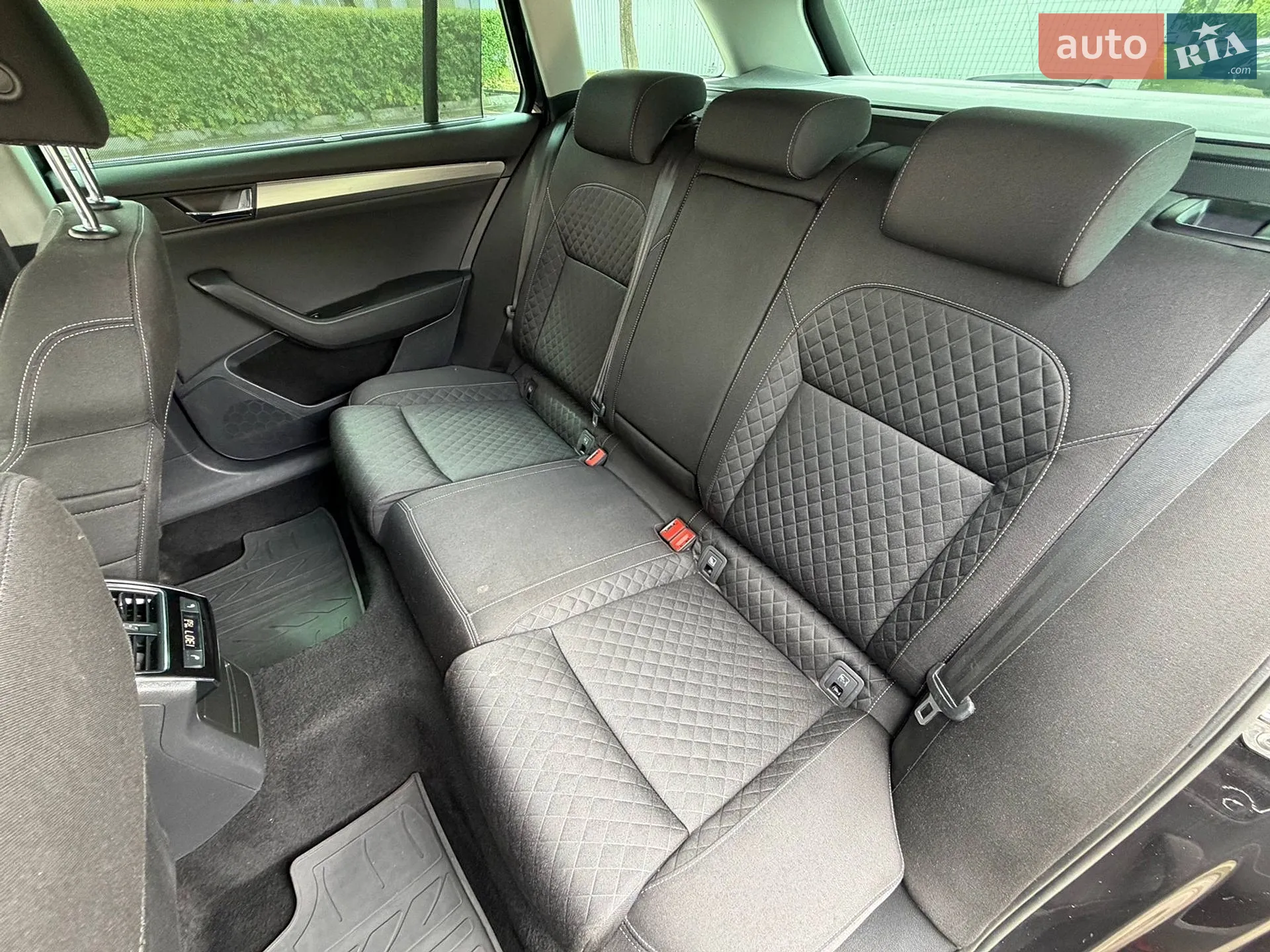 2019 Skoda Superb - мініатюра 38