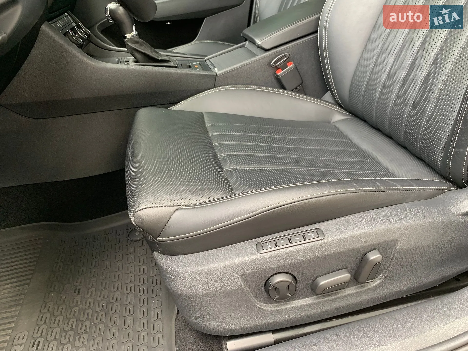 2019 Skoda Superb - мініатюра 23