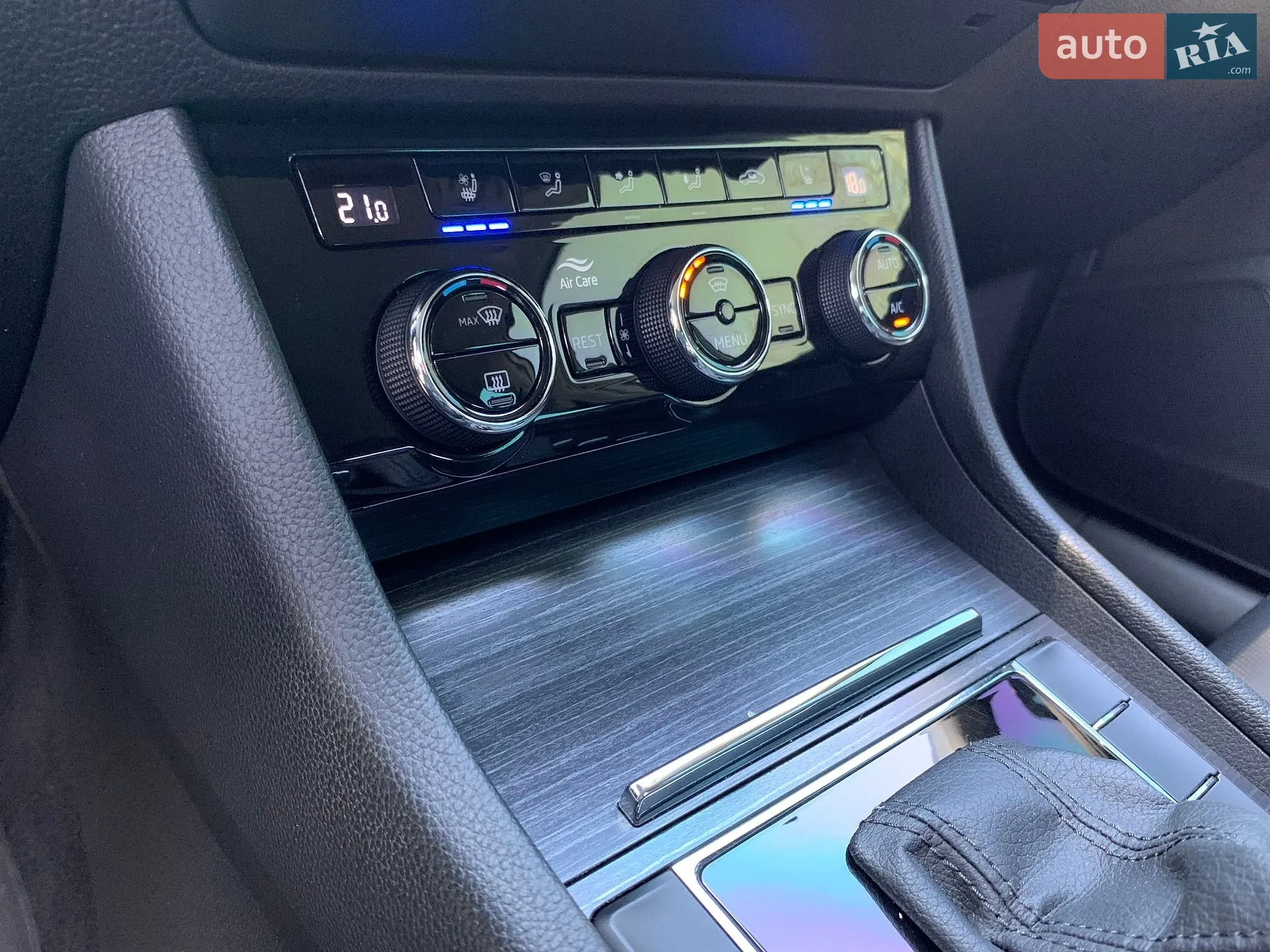 2019 Skoda Superb - мініатюра 37