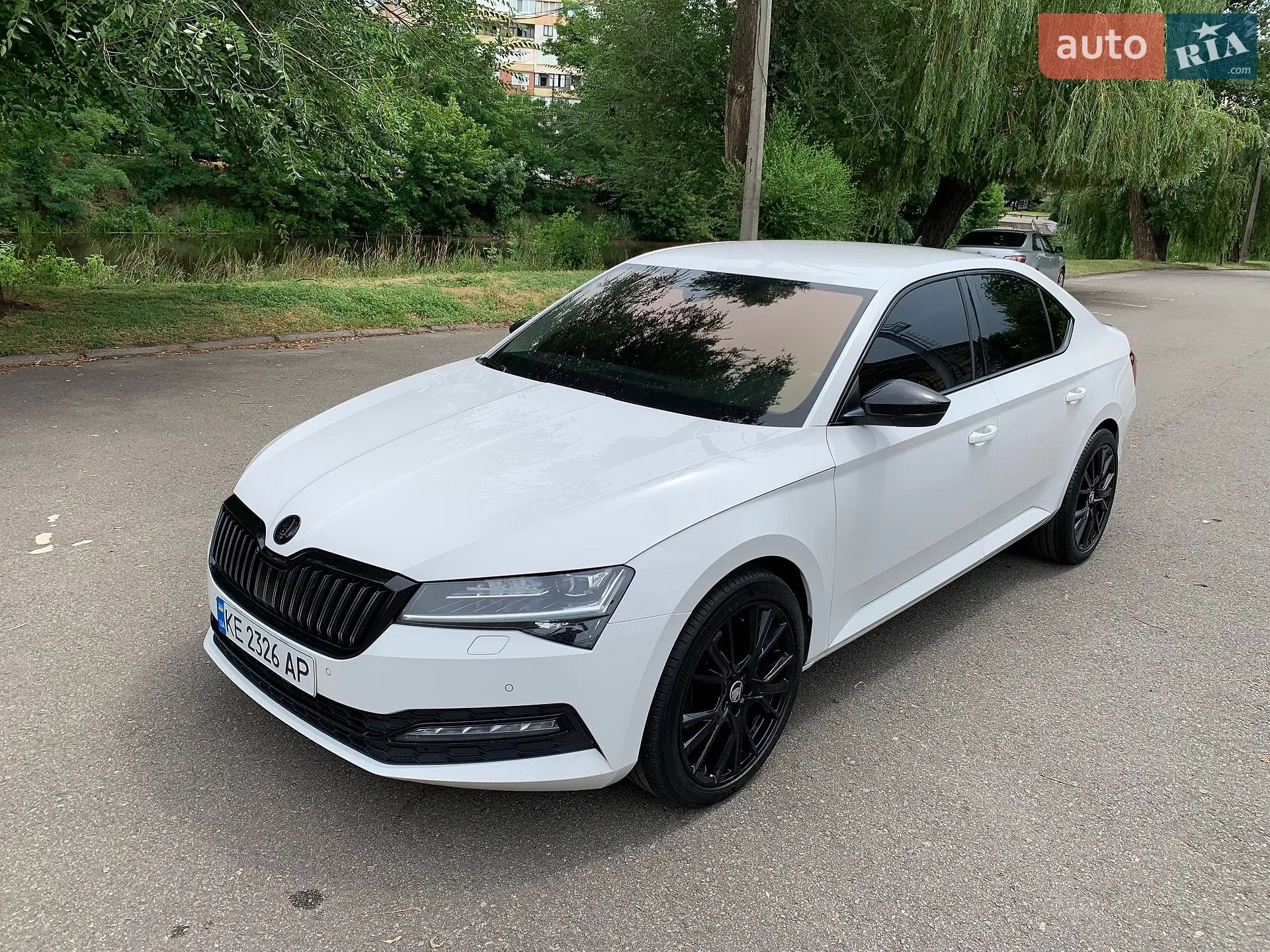 2019 Skoda Superb - мініатюра 10