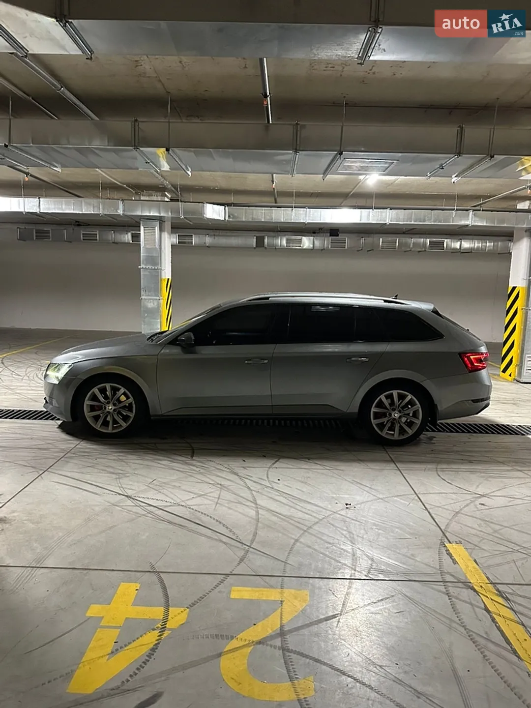 2016 Skoda Superb - мініатюра 9