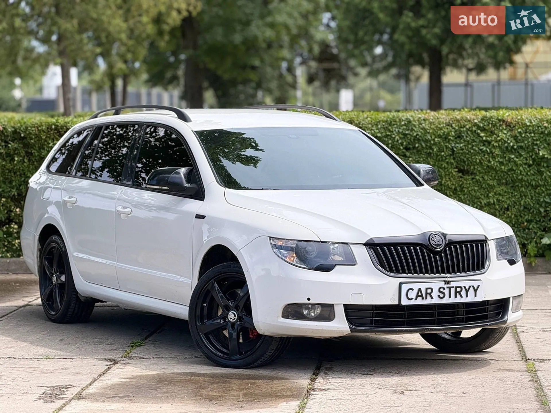 2011 Skoda Superb - мініатюра 8