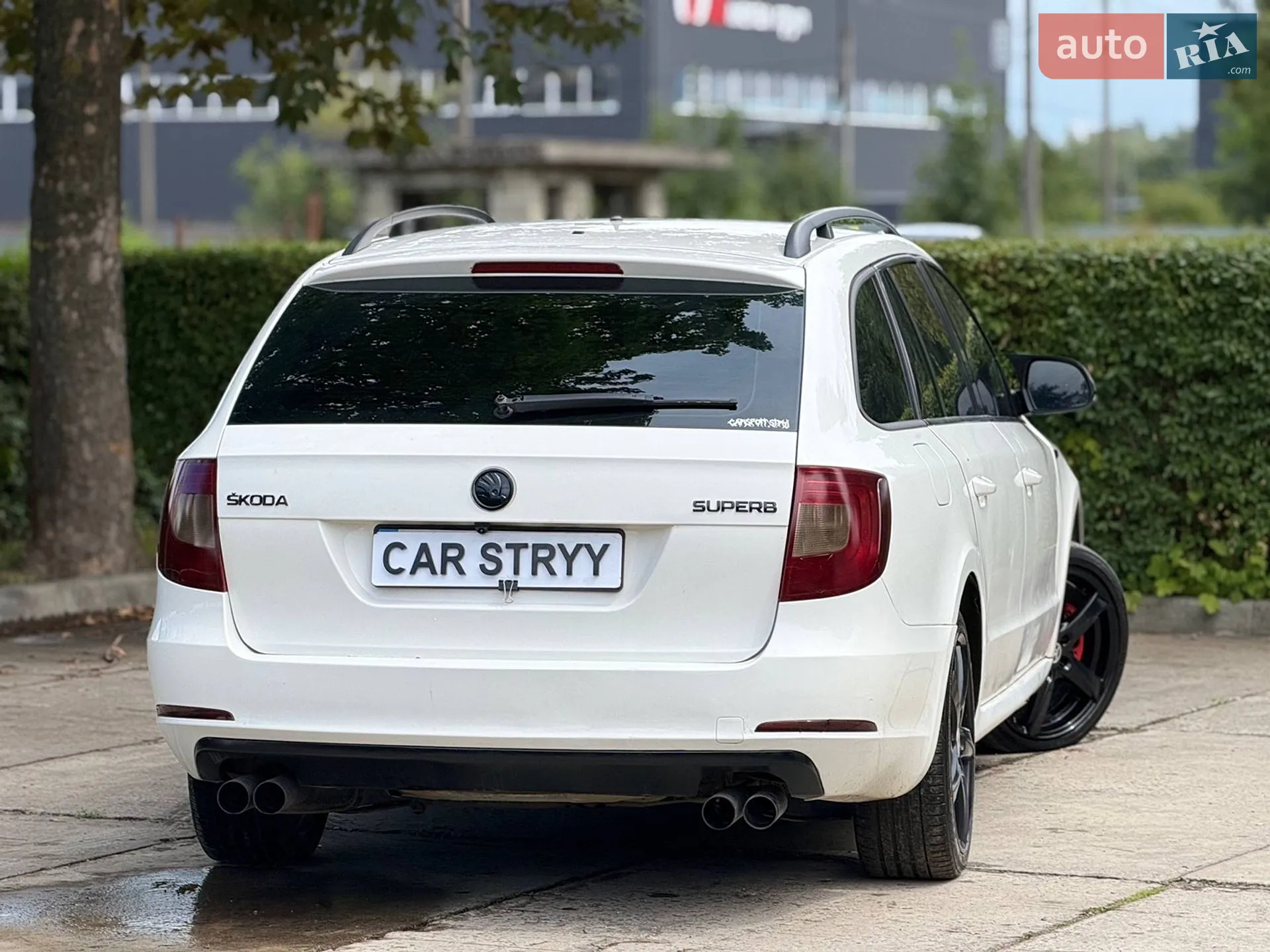 2011 Skoda Superb - мініатюра 18