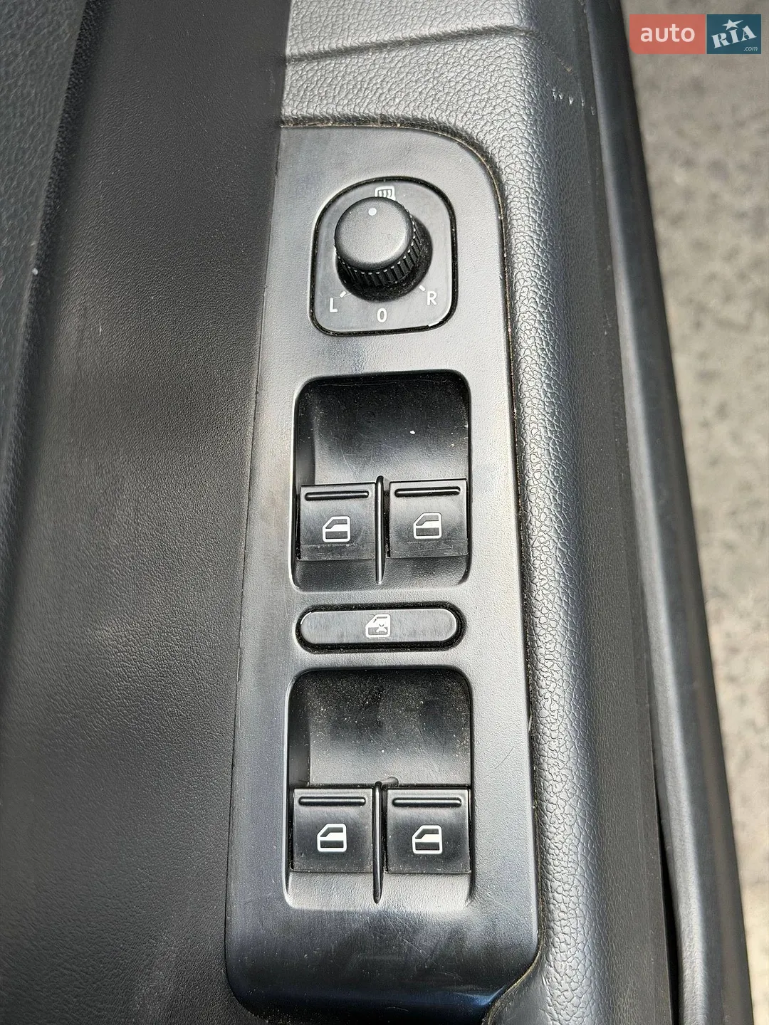 2011 Skoda Superb - мініатюра 28
