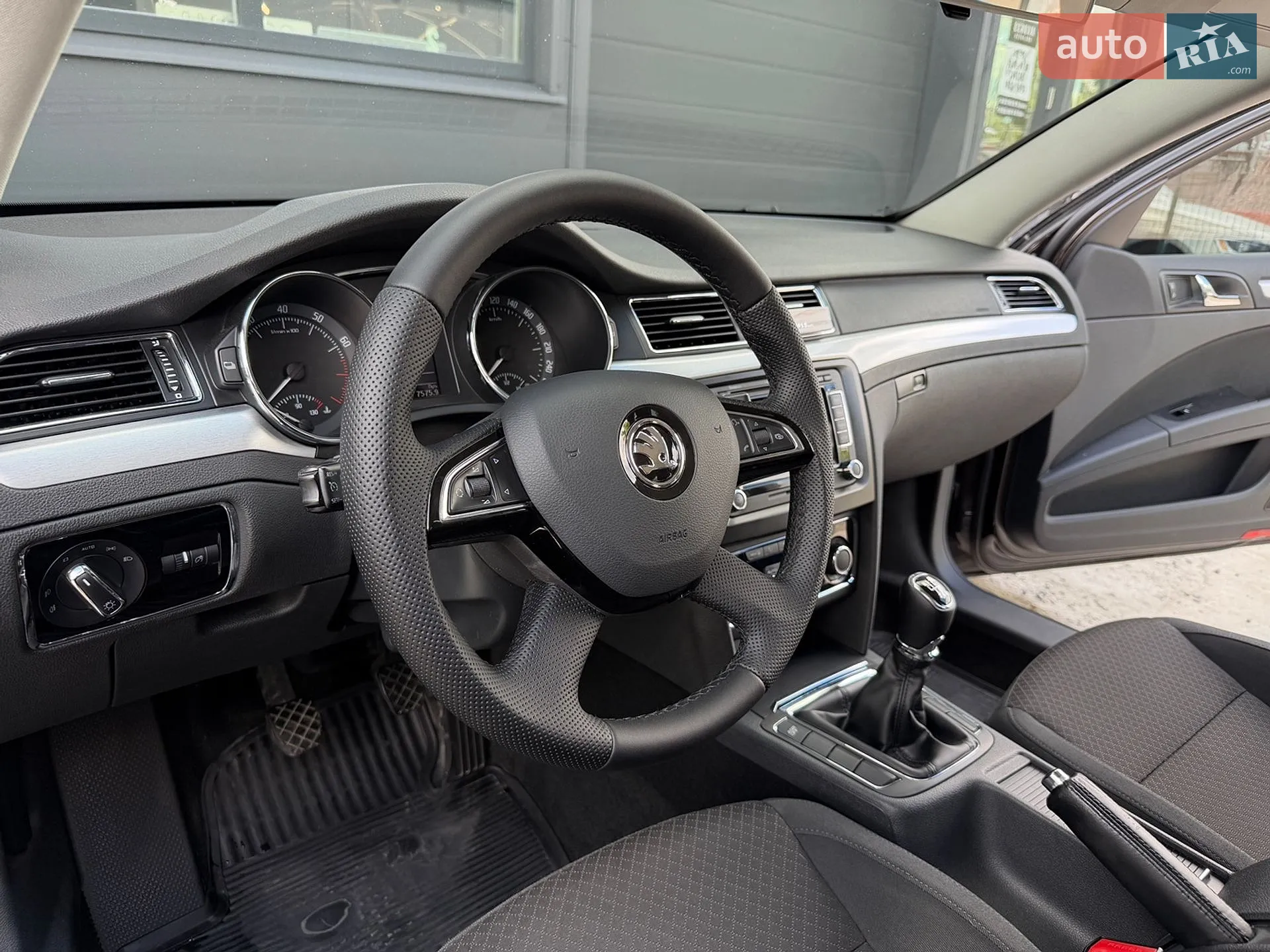 2013 Skoda Superb - мініатюра 32