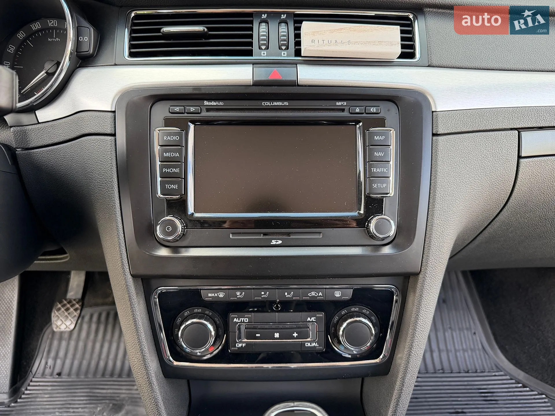 2013 Skoda Superb - мініатюра 38