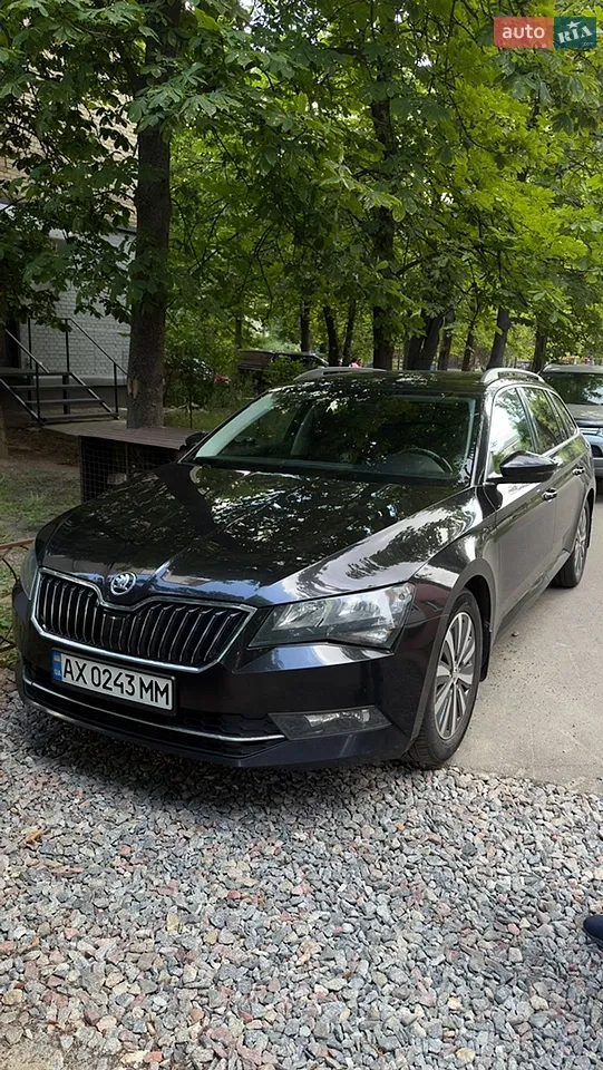 2017 Skoda Superb - мініатюра 18