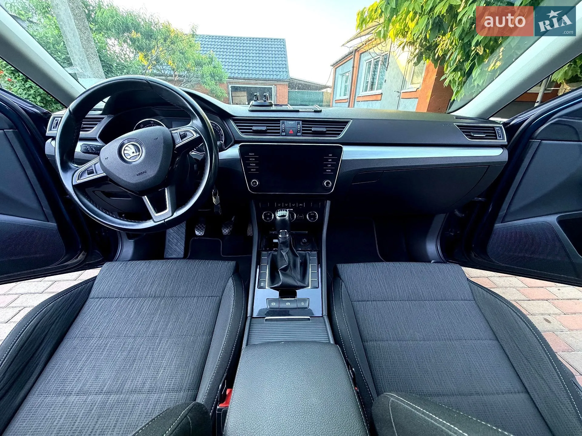 2017 Skoda Superb - мініатюра 3