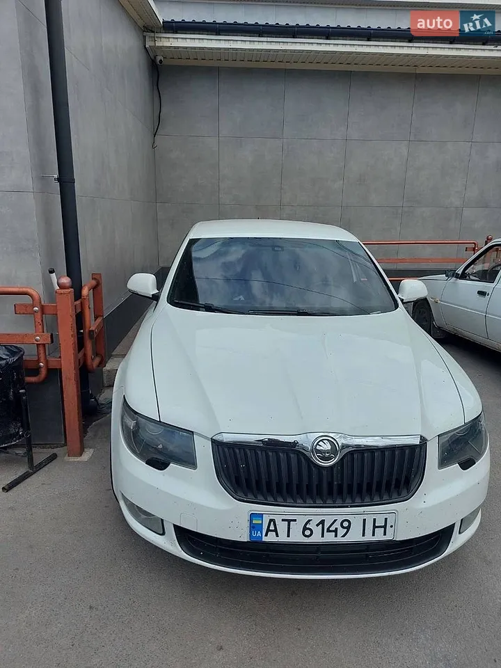 2011 Skoda Superb - мініатюра 18