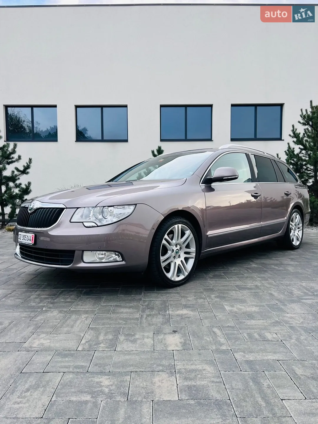 2011 Skoda Superb - мініатюра 3