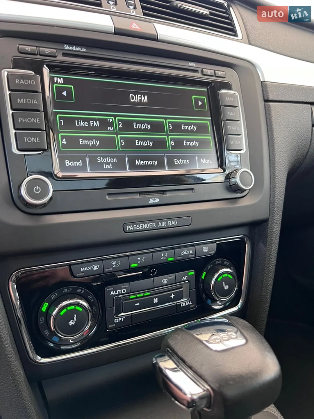 2011 Skoda Superb - мініатюра 20