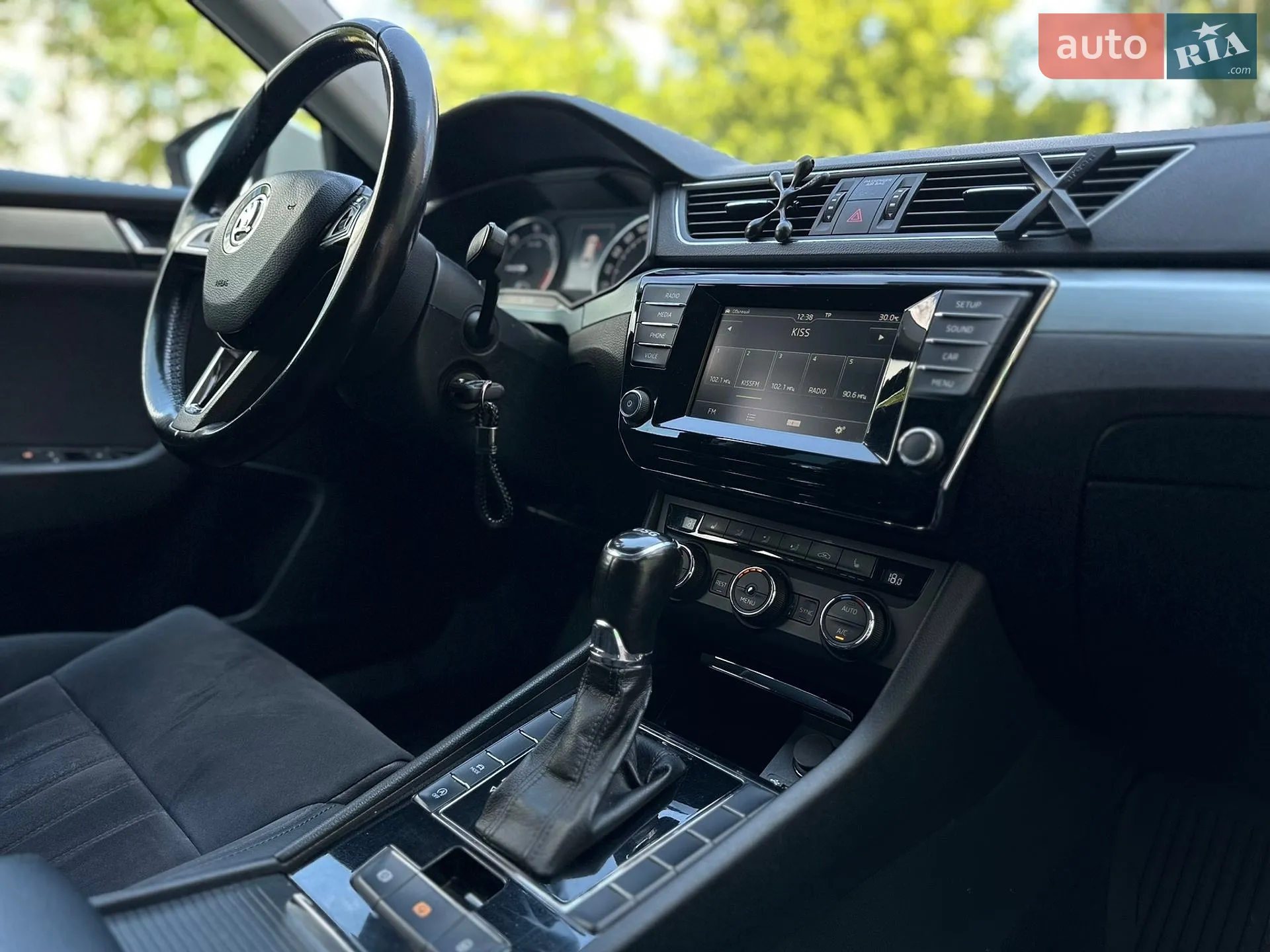2016 Skoda Superb - мініатюра 27