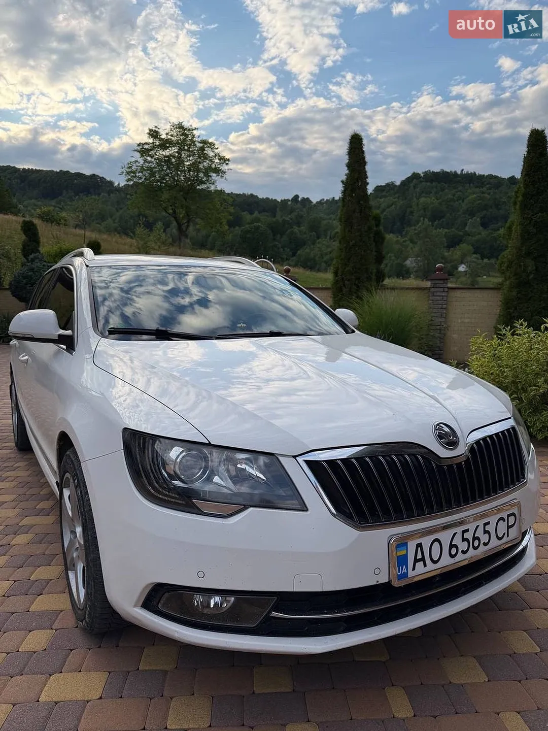 2014 Skoda Superb - мініатюра 2
