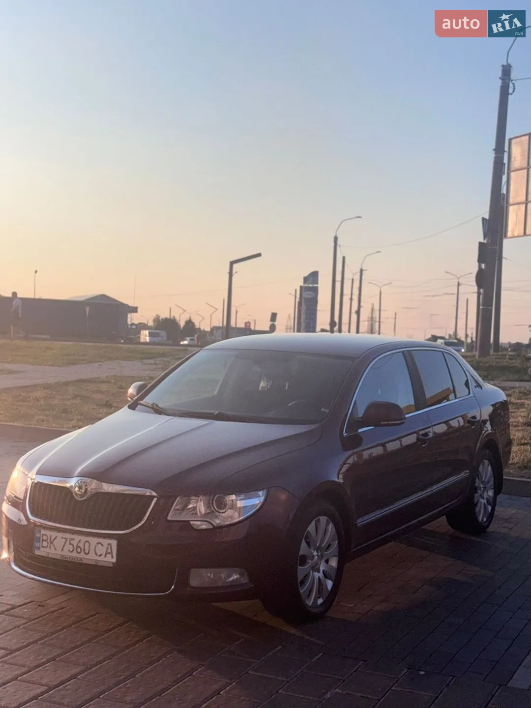 2011 Skoda Superb - мініатюра 2