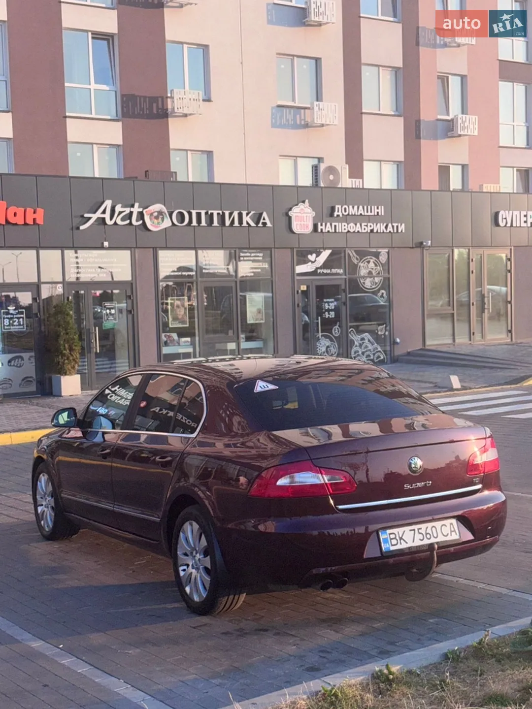 2011 Skoda Superb - мініатюра 5