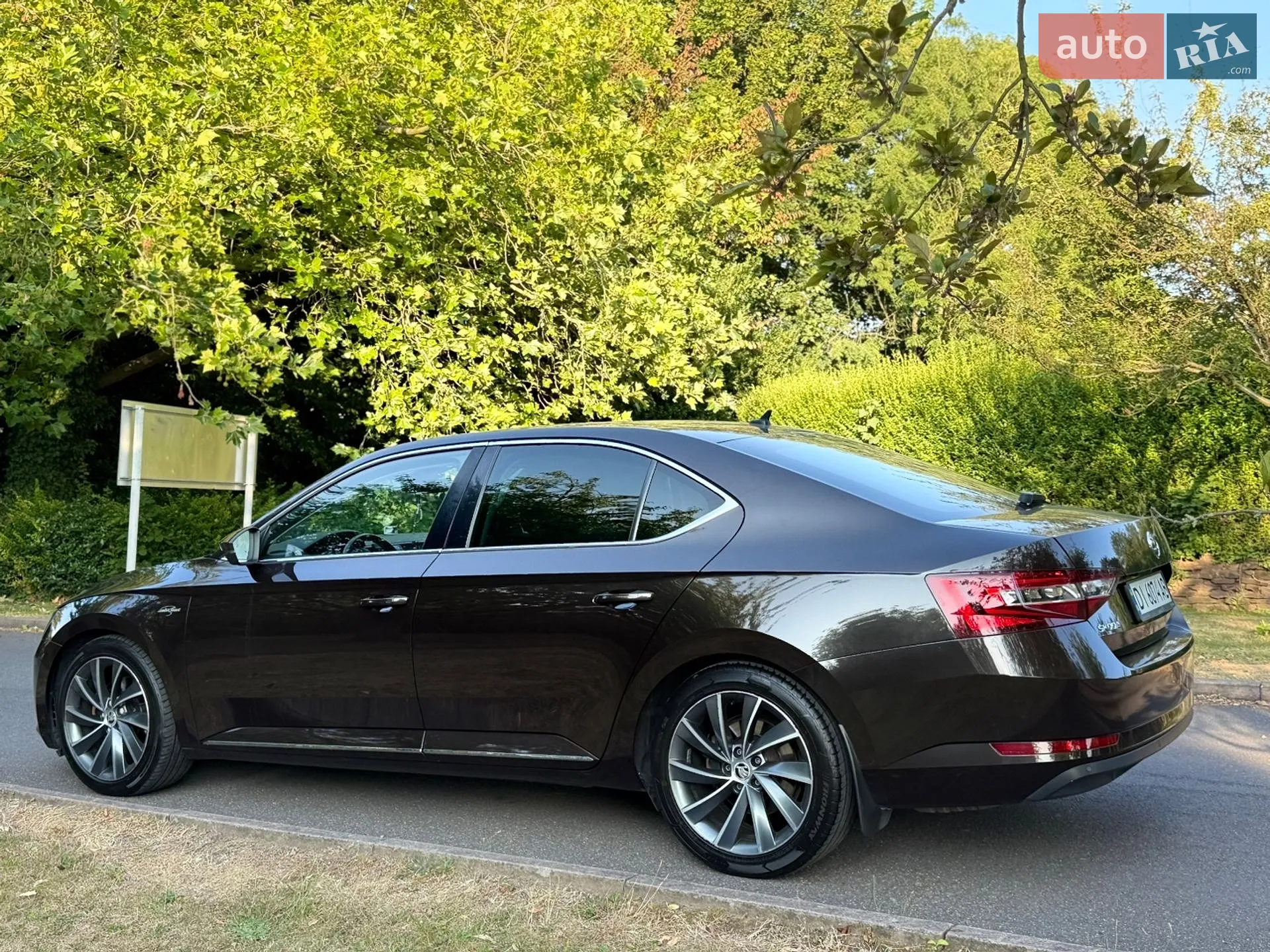 2017 Skoda Superb - мініатюра 2