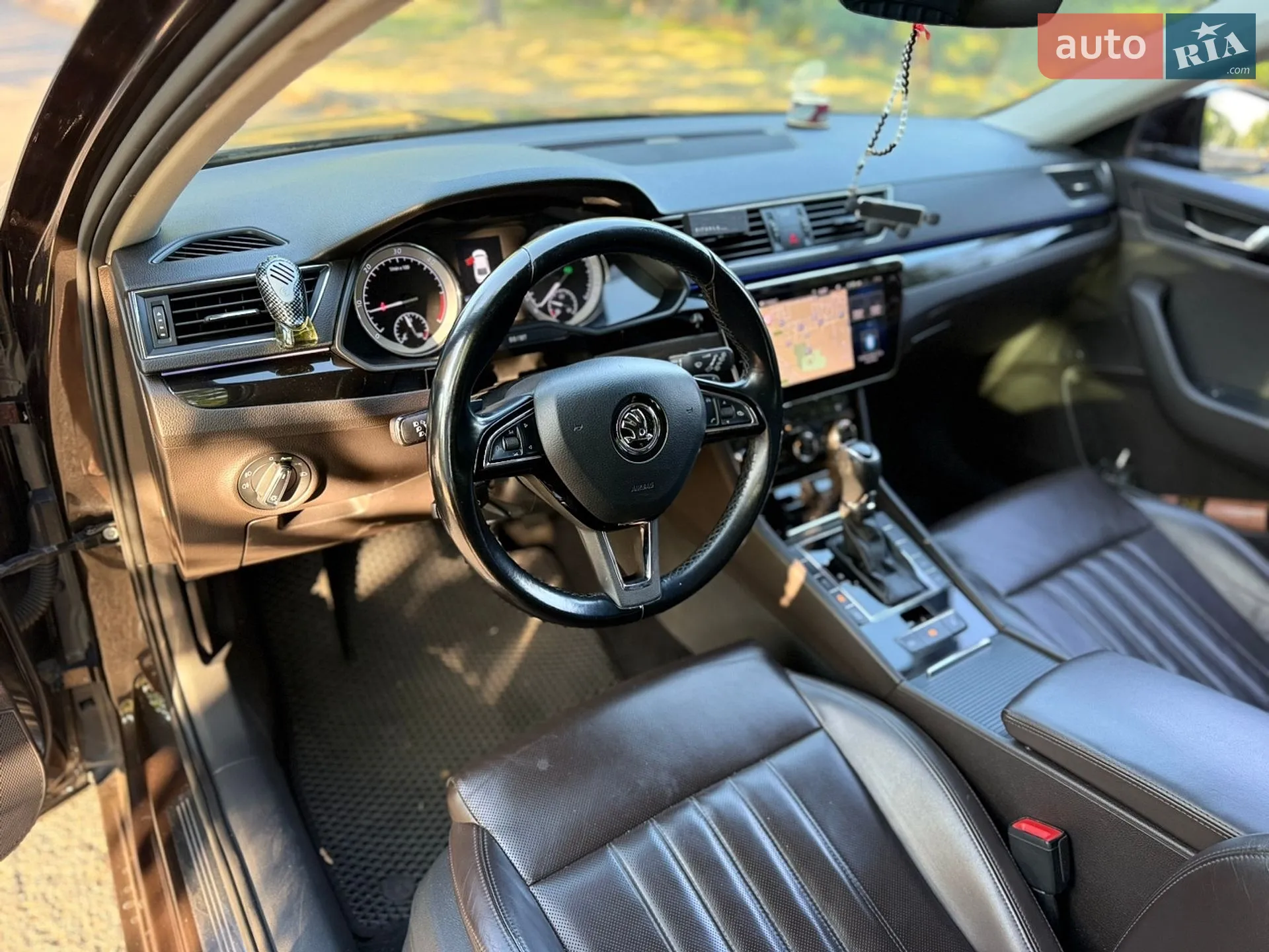2017 Skoda Superb - мініатюра 9
