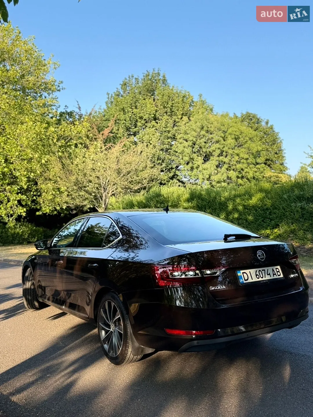 2017 Skoda Superb - мініатюра 12