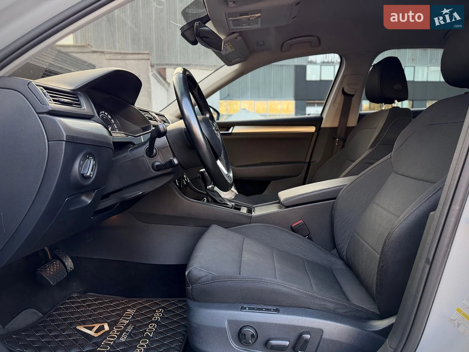 2019 Skoda Superb - мініатюра 35