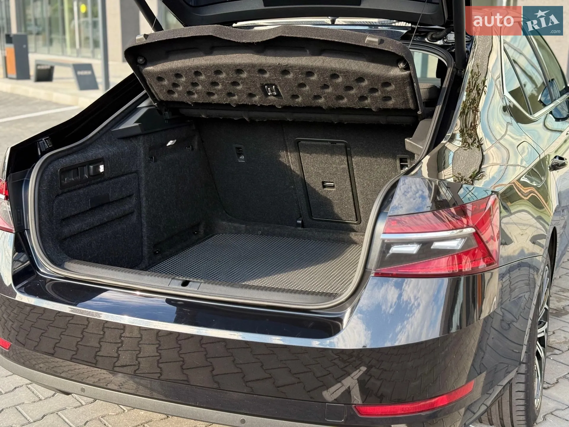 2019 Skoda Superb - мініатюра 48