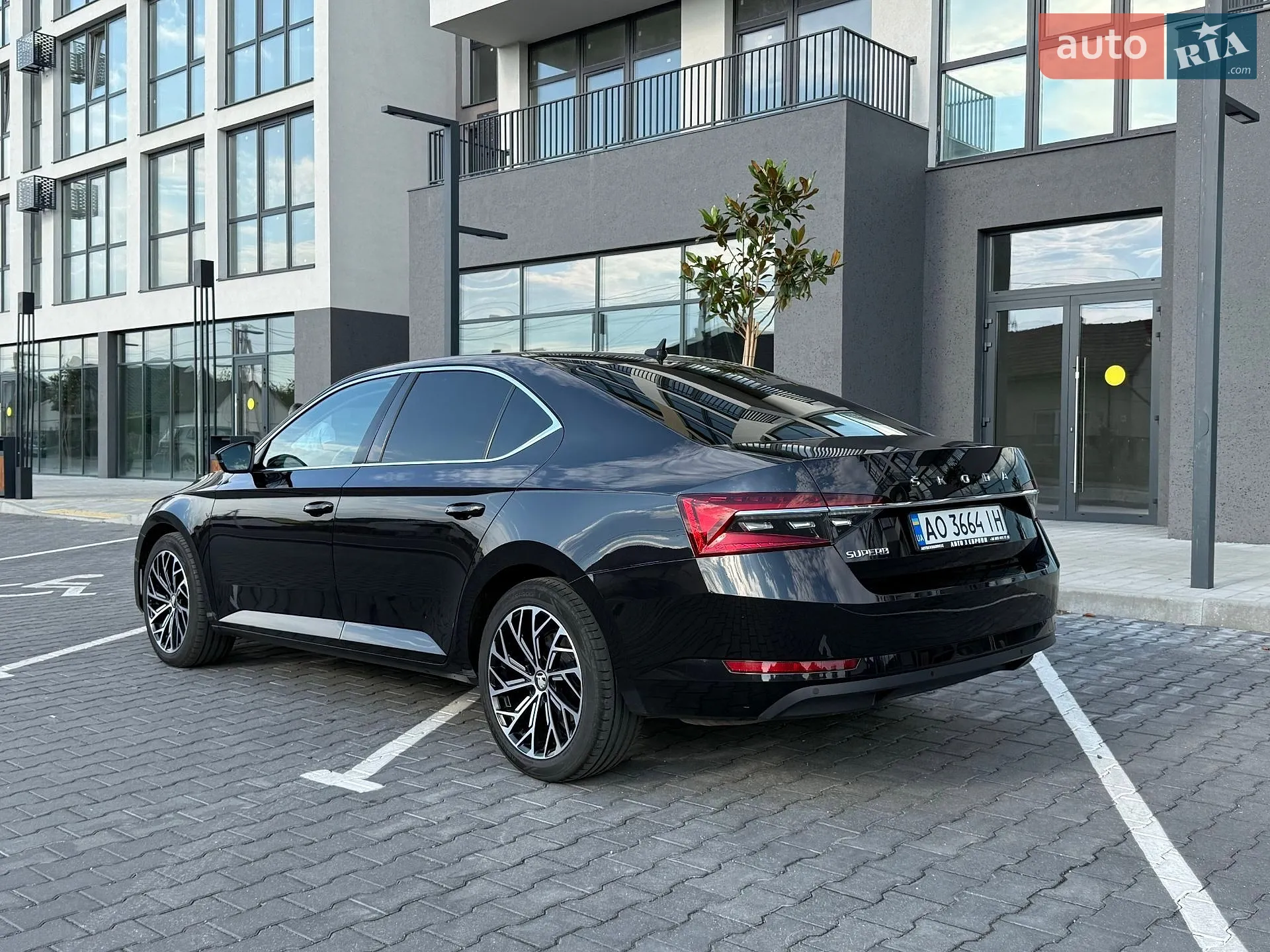 2019 Skoda Superb - мініатюра 13