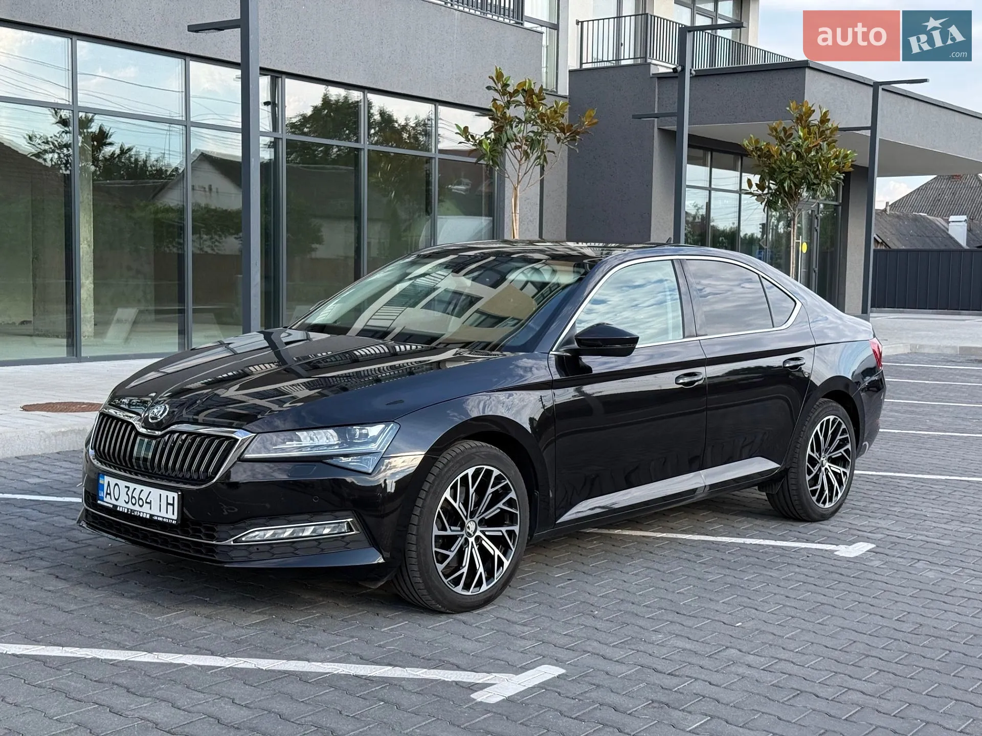 2019 Skoda Superb - мініатюра 9