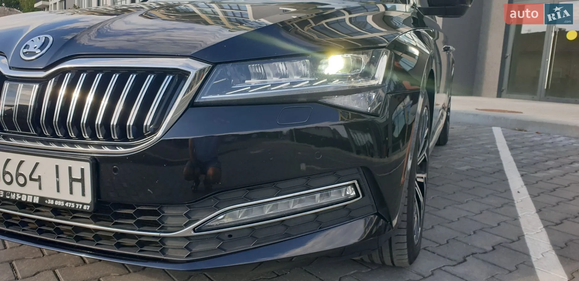 2019 Skoda Superb - мініатюра 2
