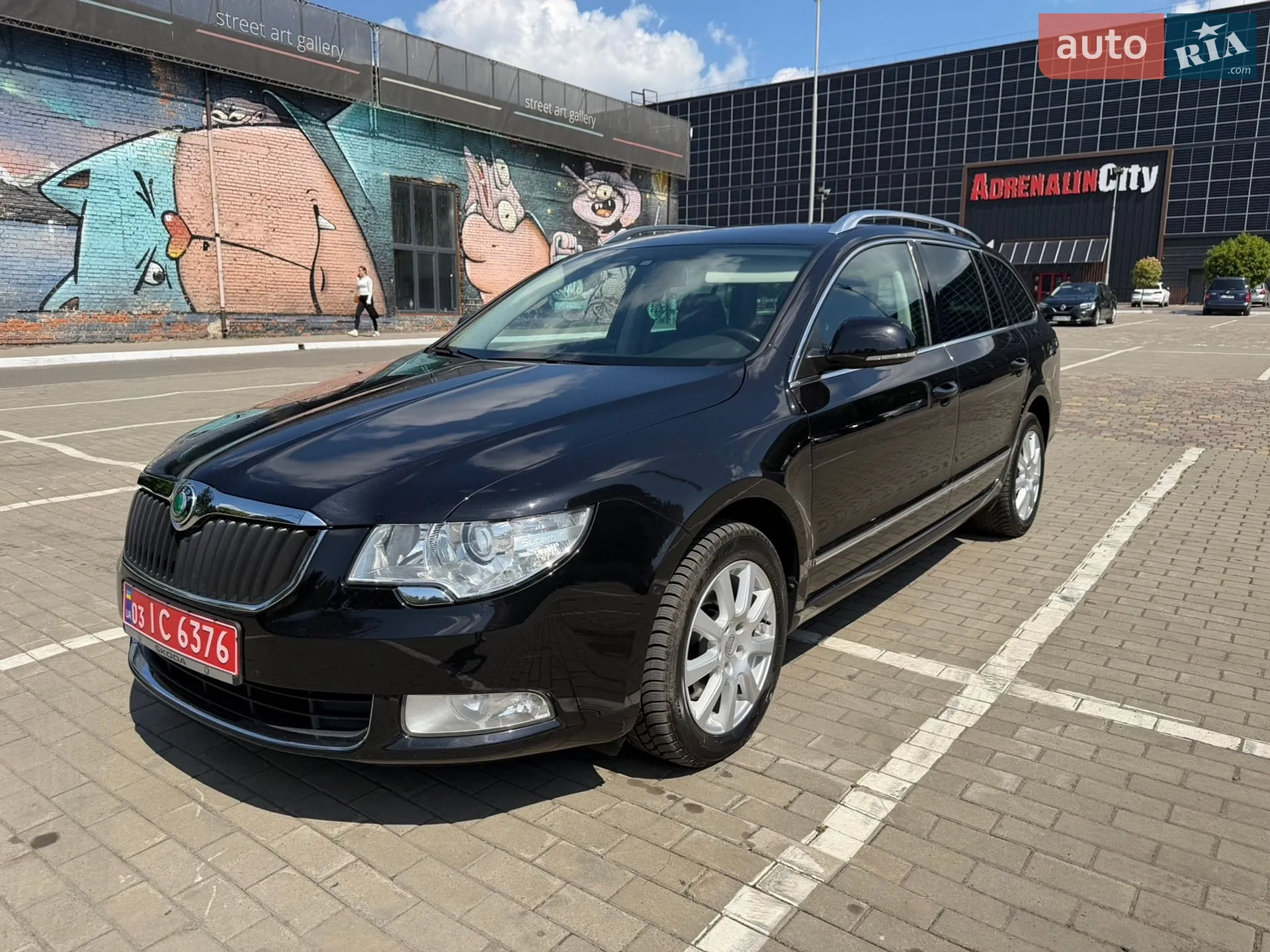 2011 Skoda Superb - мініатюра 9