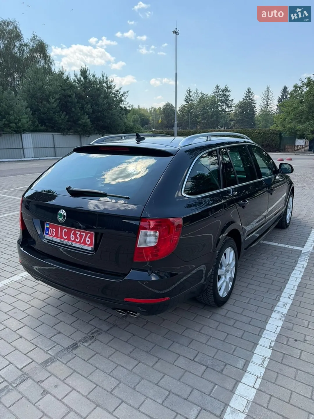 2011 Skoda Superb - мініатюра 22