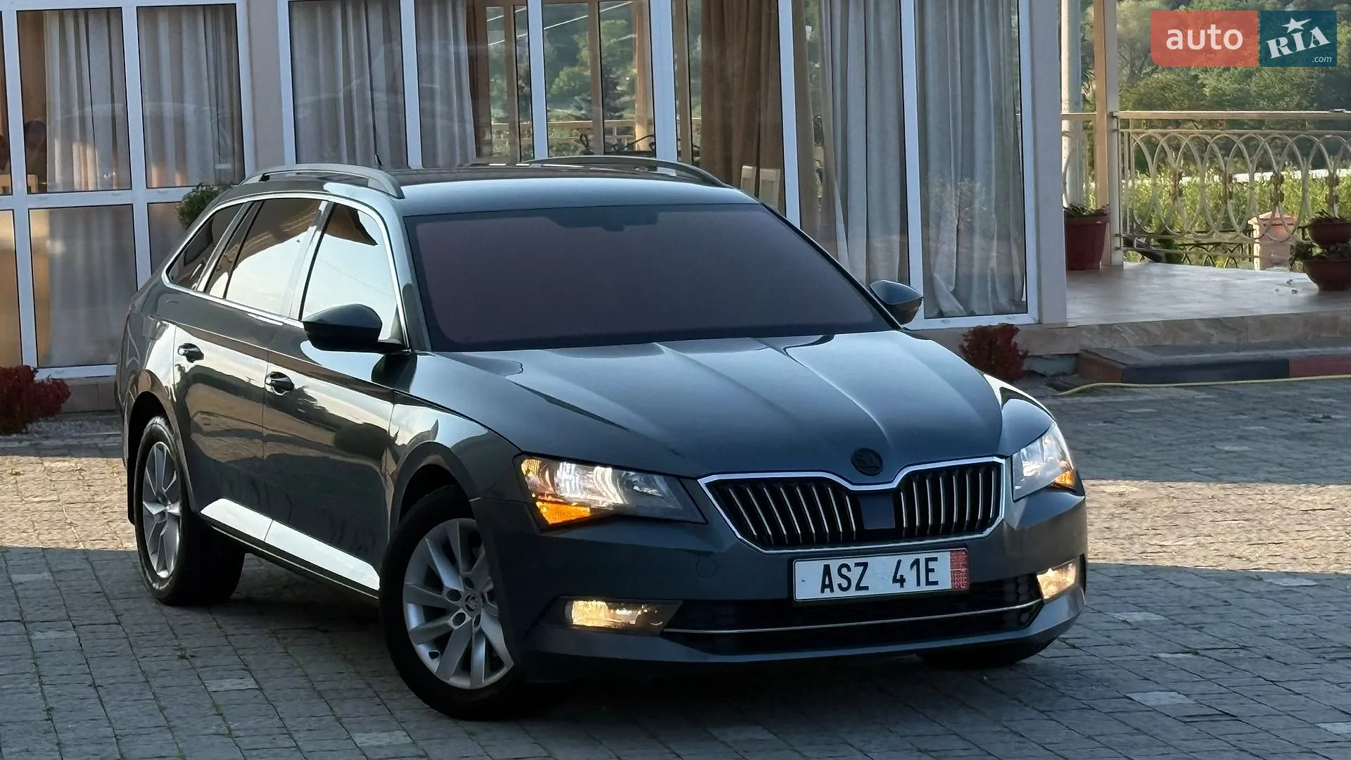 2015 Skoda Superb - мініатюра 2