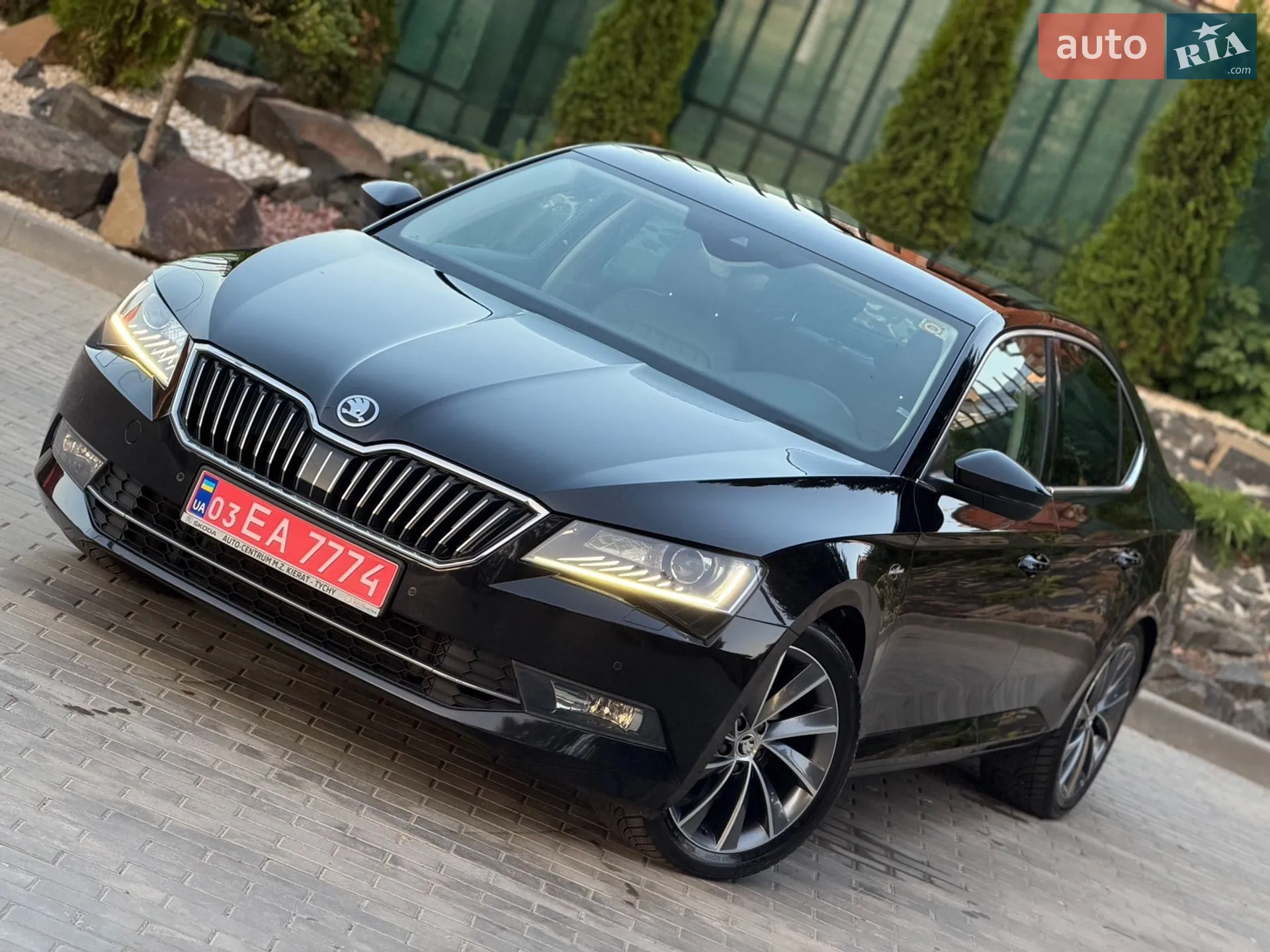 2017 Skoda Superb - мініатюра 10