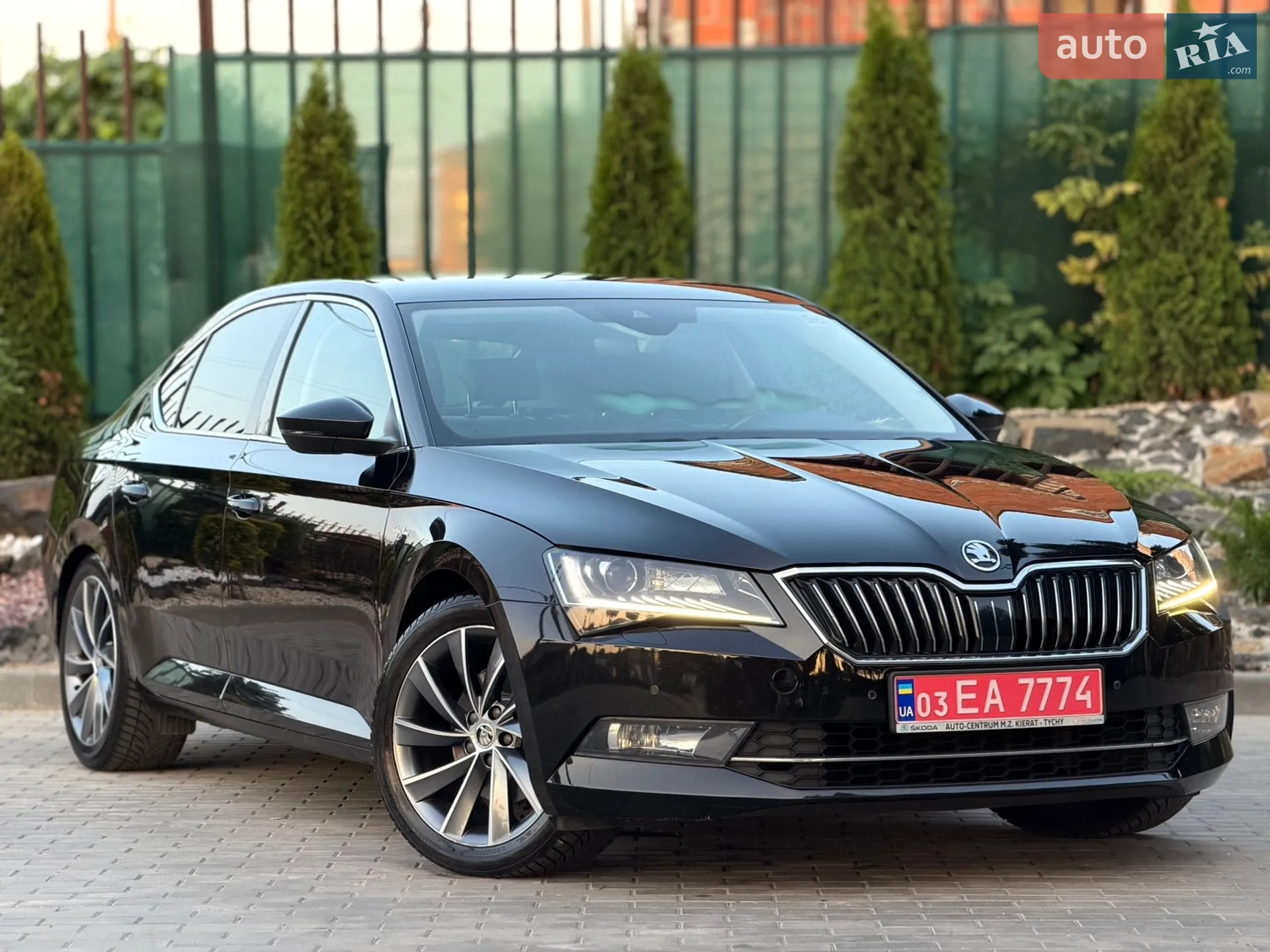 2017 Skoda Superb - мініатюра 16