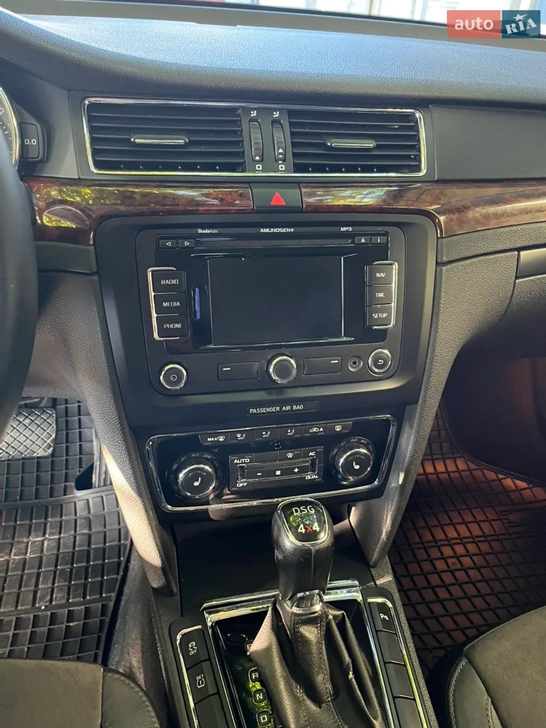 2013 Skoda Superb - мініатюра 14