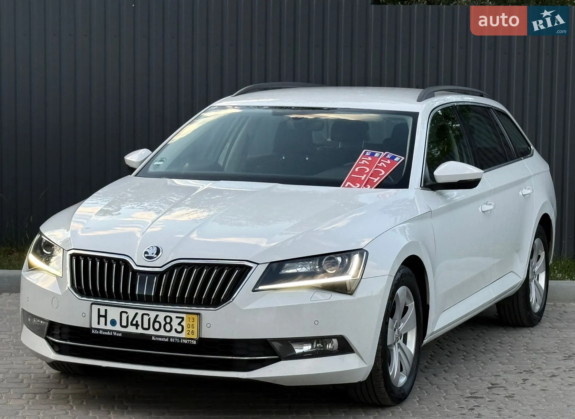 2017 Skoda Superb - мініатюра 17