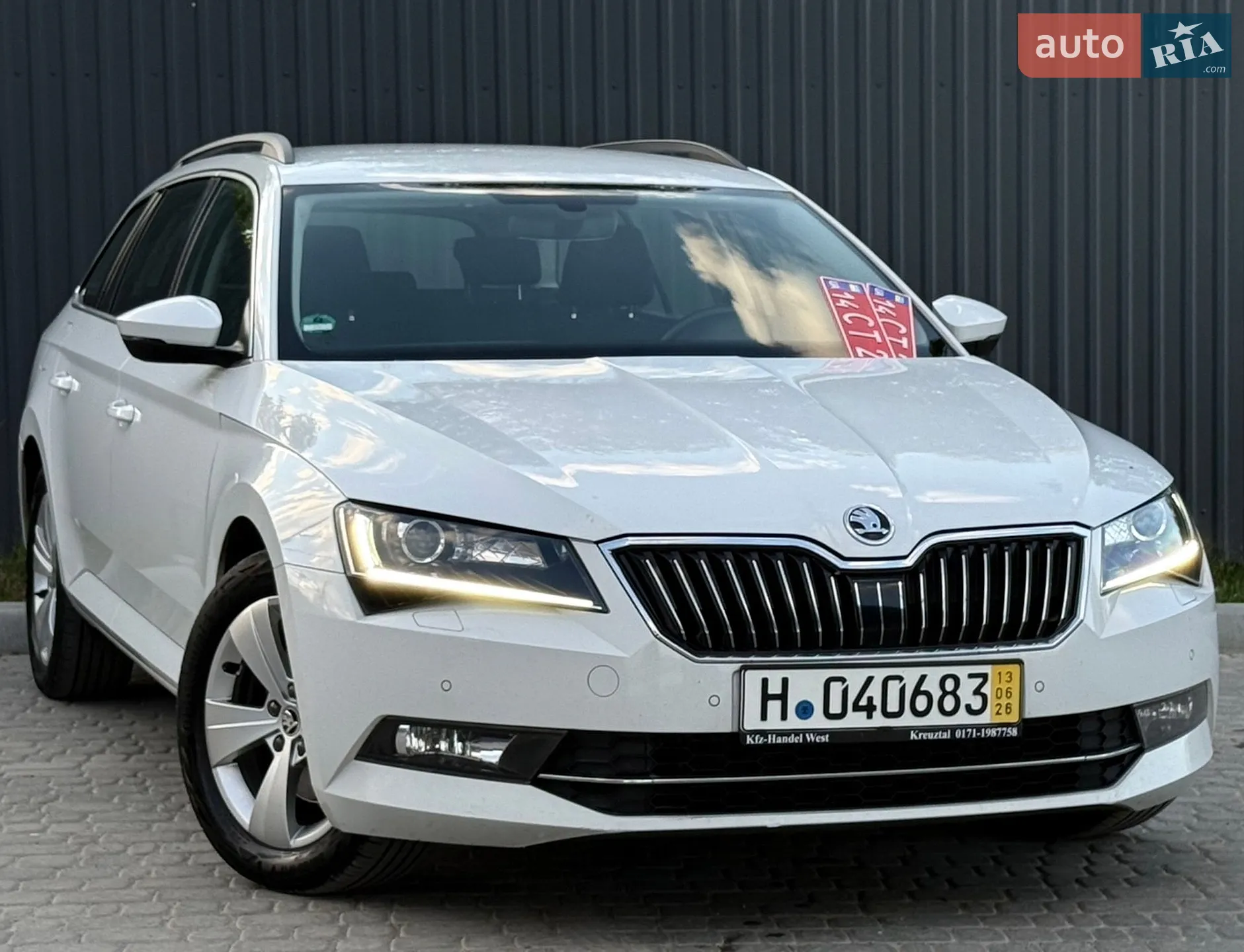 2017 Skoda Superb - мініатюра 28