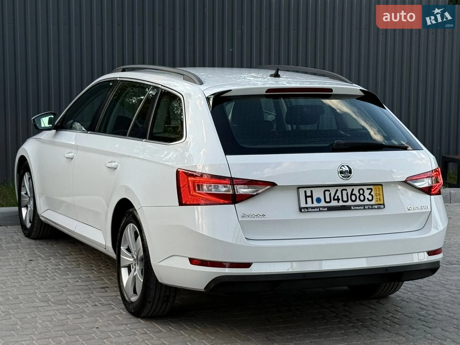 2017 Skoda Superb - мініатюра 32