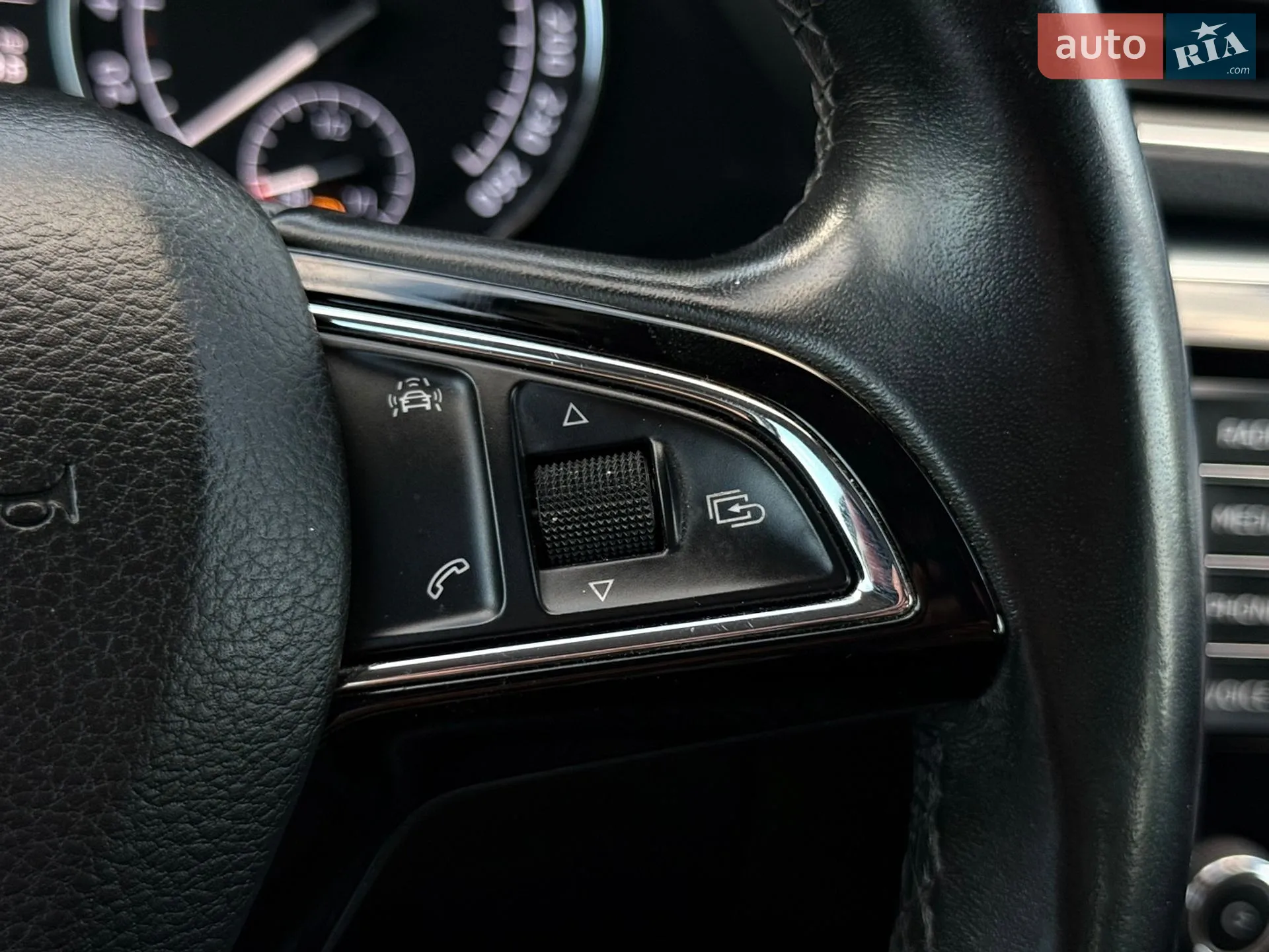 2017 Skoda Superb - мініатюра 86