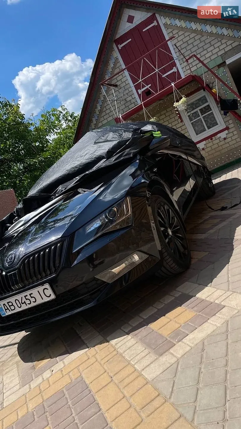 2015 Skoda Superb - мініатюра 2