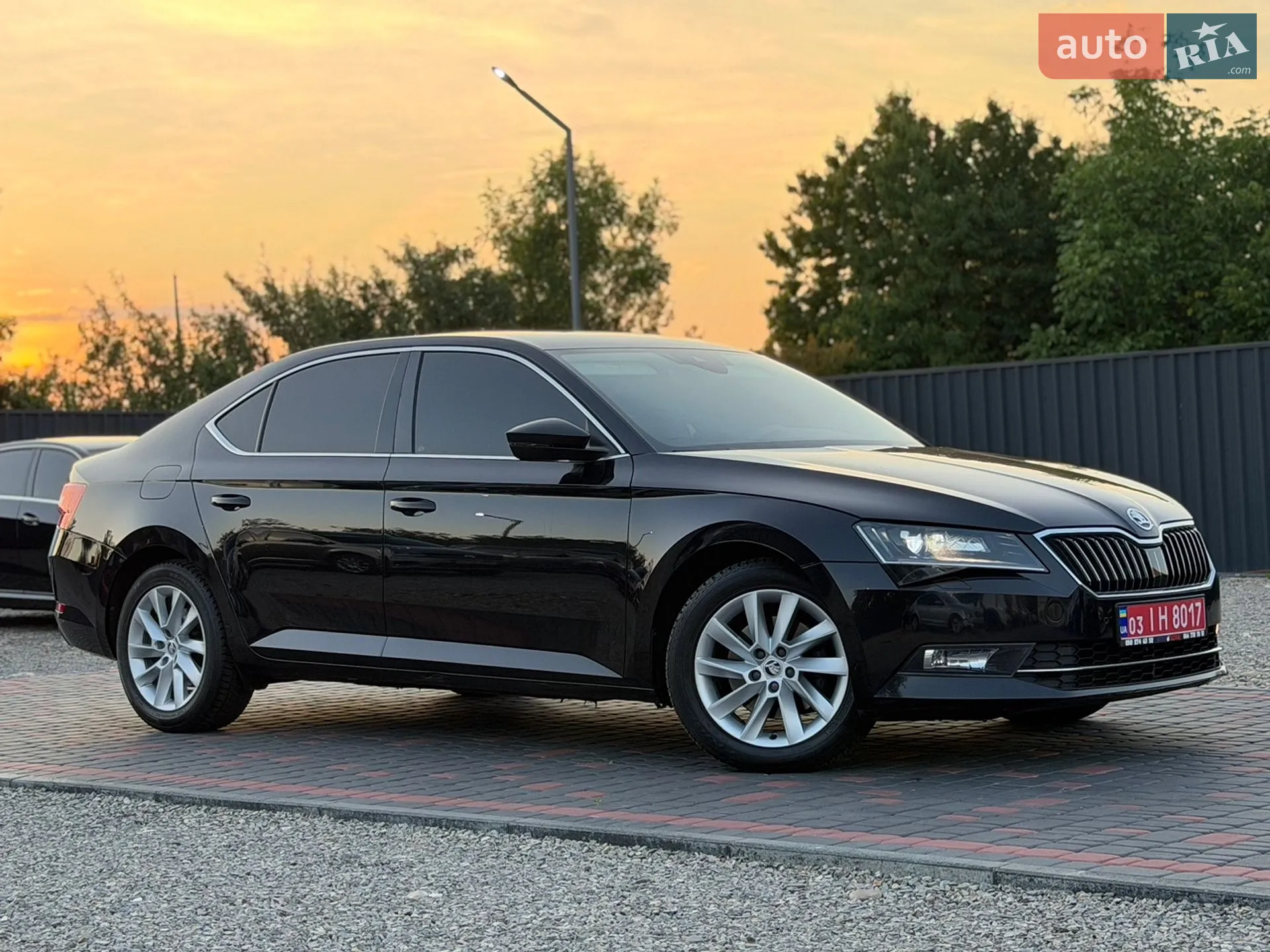 2019 Skoda Superb - мініатюра 3