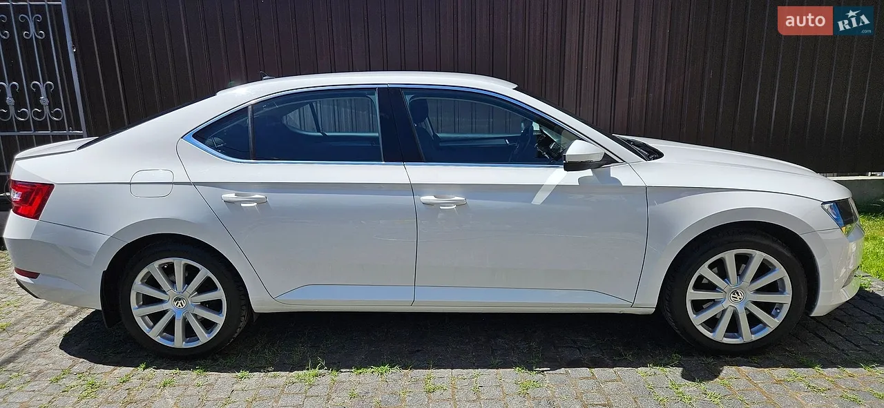 2016 Skoda Superb - мініатюра 18